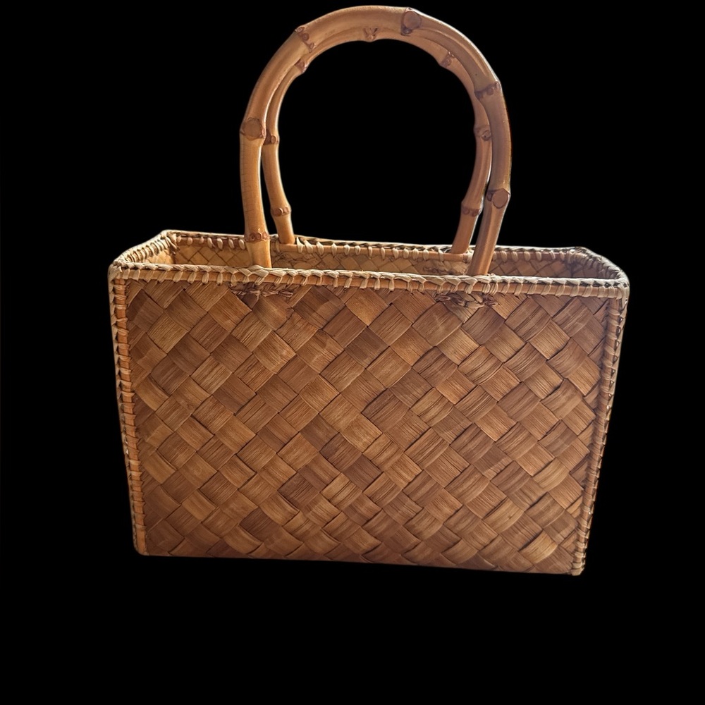 vintage LOIS HILL bamboo tattan Elegant Tan Woven Handbag 10 1/2 x 7